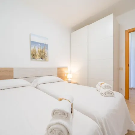 Homeholidaysrentals Estrella - Costa Barcelona Apartment *
